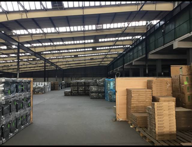 32,966M² WAREHOUSE TO LET IN ROODEKOP